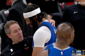 开云棋牌APP浓眉哥连续二十场比赛得分超过关键助攻，公牛挑战极限！的简单介绍